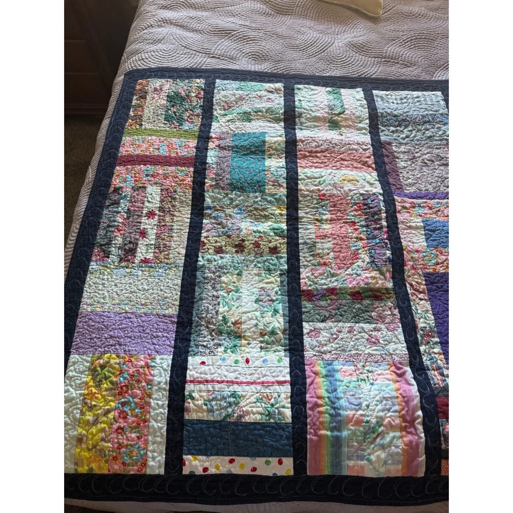 Handmade Patchwork Quilt‎ Multi Color Floral Scrap Block Navy Border Cottagecore